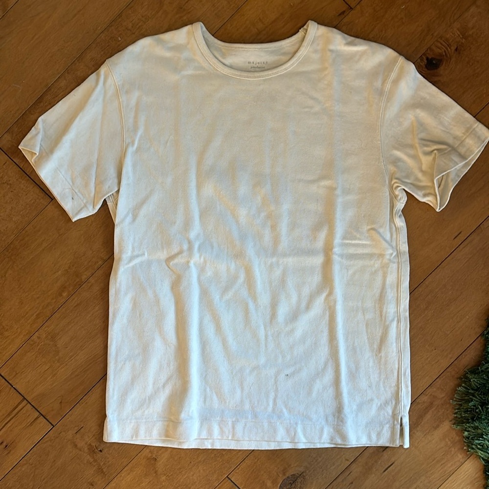 Majotae - White/Cream Cotton Tee